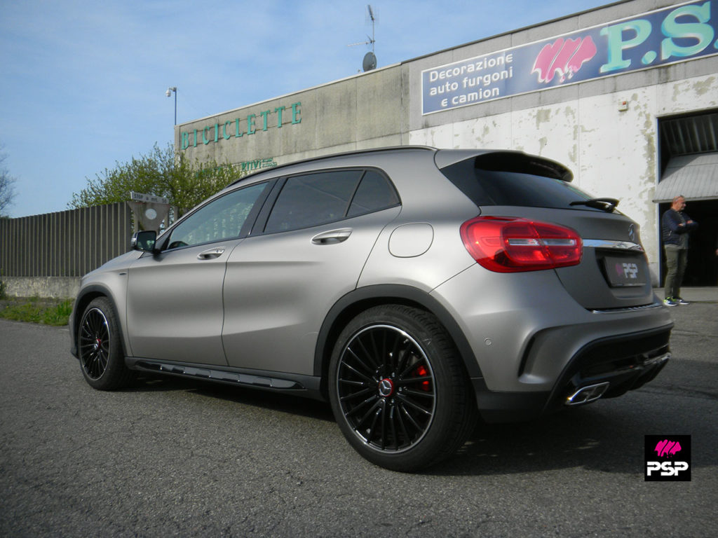 Wrapping mercedes GLA